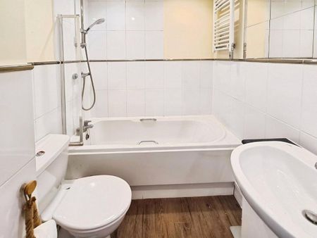 2 bedroom flat to rent - Photo 5