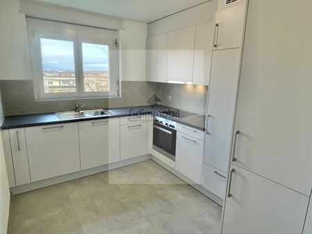 Renovated 3-room apartment - Photo 4