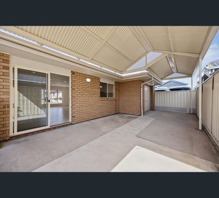 55a Russ Avenue, Seaton, SA 5023 - Photo 3