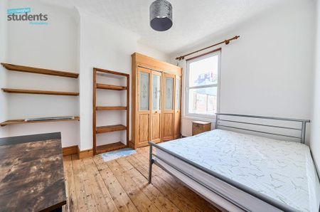 5 bedroom terraced house to rent - Photo 4