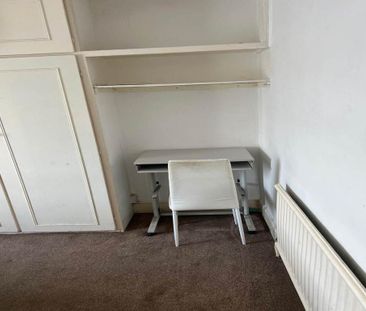 House share to rent - Photo 4