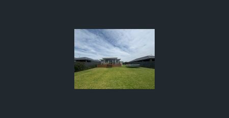 Modern House in Wyndham Ridge Estate - Photo 2