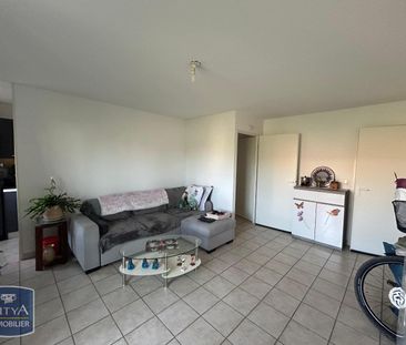 Location Appartement 2 pièces 45m² ST GILLES 30800 - Photo 1
