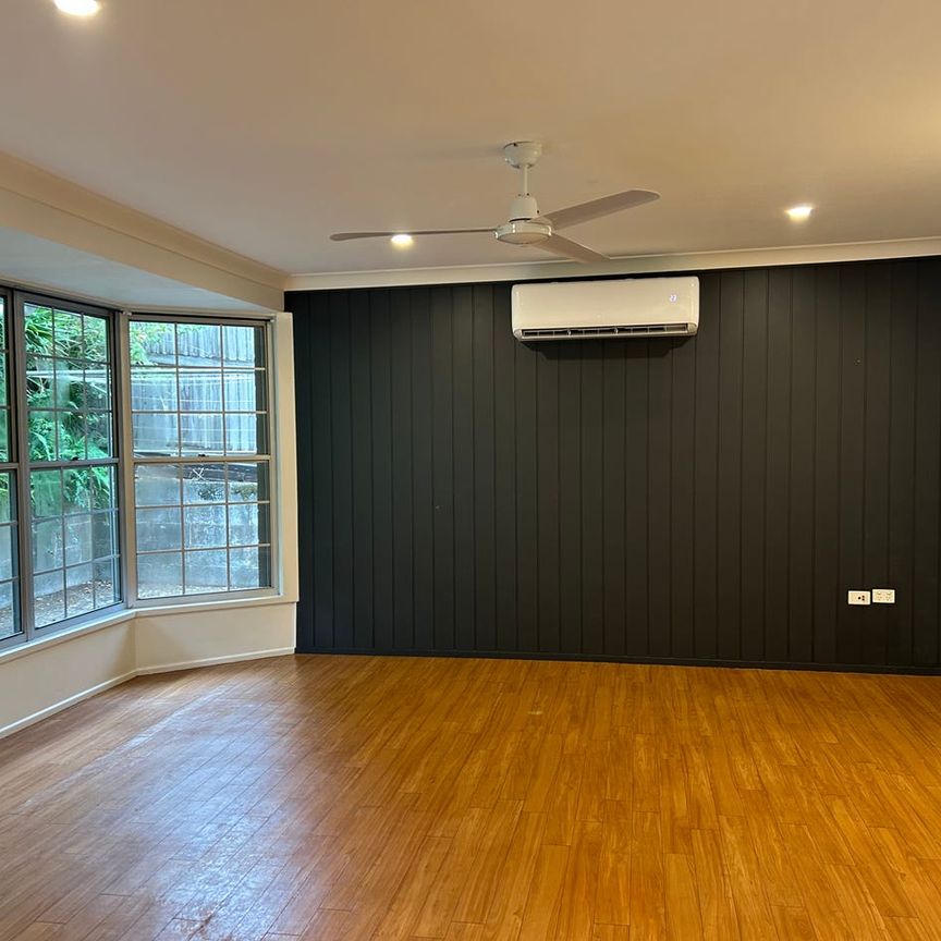 Hinterland Charm - Photo 1