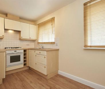 3 bedroom terraced house to rent - Photo 6