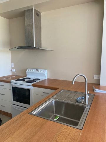 A Hideaway Gem - Photo 2