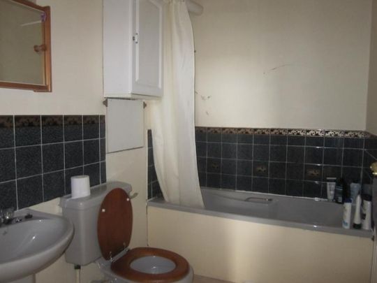 Haldon Road, Exeter, Devon, EX4 - Photo 1