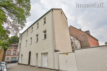 BEZUGSFERTIG! Schöne Etagenwohnung direkt am St. Josef-Hospital zu vermieten. - Photo 5