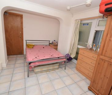 4 bedroom house to rent - Photo 6