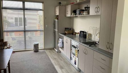 Two Bedroom Townhouse - Photo 2