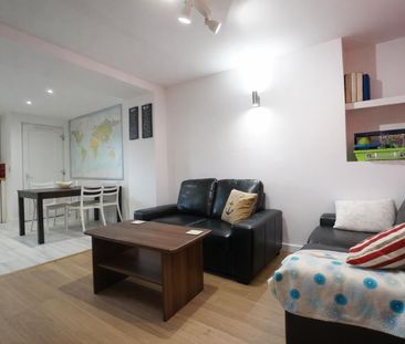 27 Albert Street - Photo 1