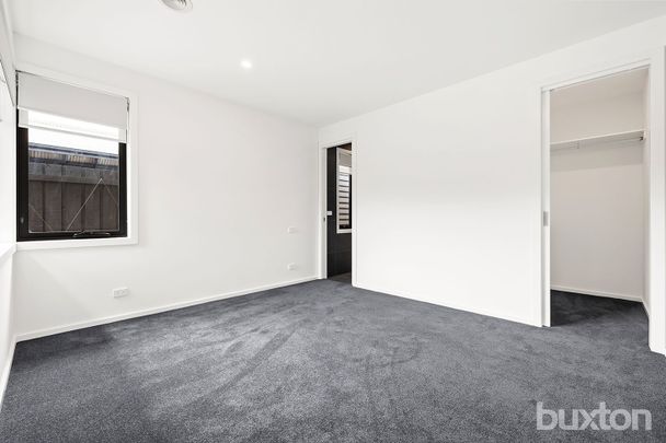 BRAND NEW LUXURIOUSLY APPOINTED 3 BEDDROOM TOWNHOUSE - Photo 1