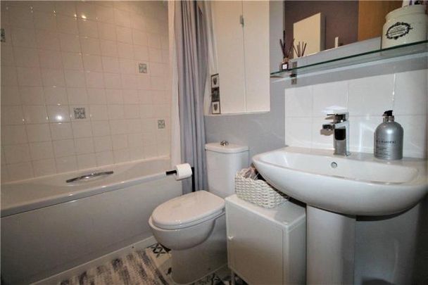 Wingate Court, Aldershot, Hampshire, GU11 - Photo 1