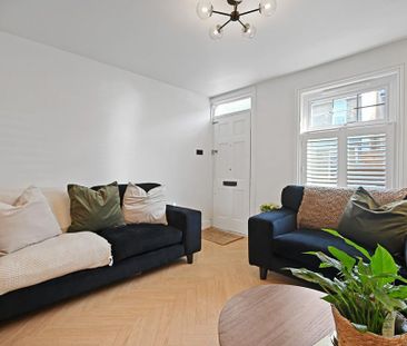 2 bedroom end of terrace house to rent - Photo 6
