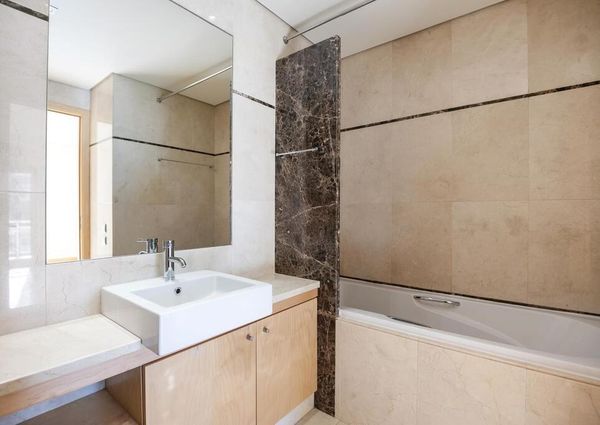 3 Bedroom Apartment with a view, Fórum Oeiras, Oeiras