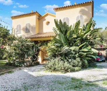 AM4200 - Chalet for rent Carib Playa, Marbella, Málaga, Spain - Photo 4