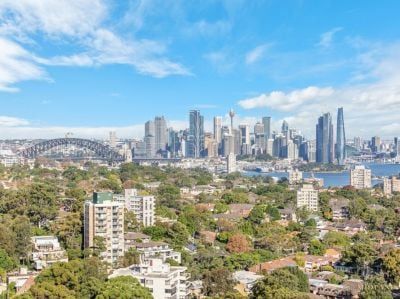 Three Bedroom Plus Study with Magnificent Harbour bridge & City Views - Photo 5