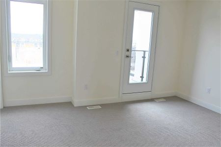 For Lease - 447 Veterans Drive, Brampton, Ontario - Photo 4