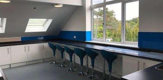 Taj House, Cowley Road, OX4 - Photo 2