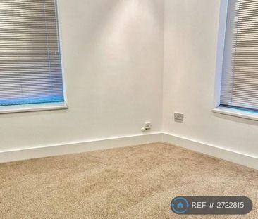 2 bedroom end of terrace house to rent - Photo 1