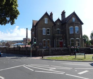 Prince Of Wales Road - Photo 6