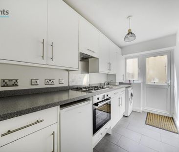 2 bedroom flat to rent - Photo 6