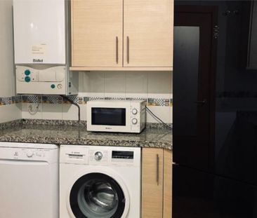 Piso de alquiler en Carrer Doctor Fleming, 23, Zona Pueblo - Photo 3