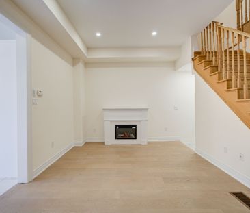 For Lease - 36 Latchford Lane, Richmond Hill, Ontario - Photo 5