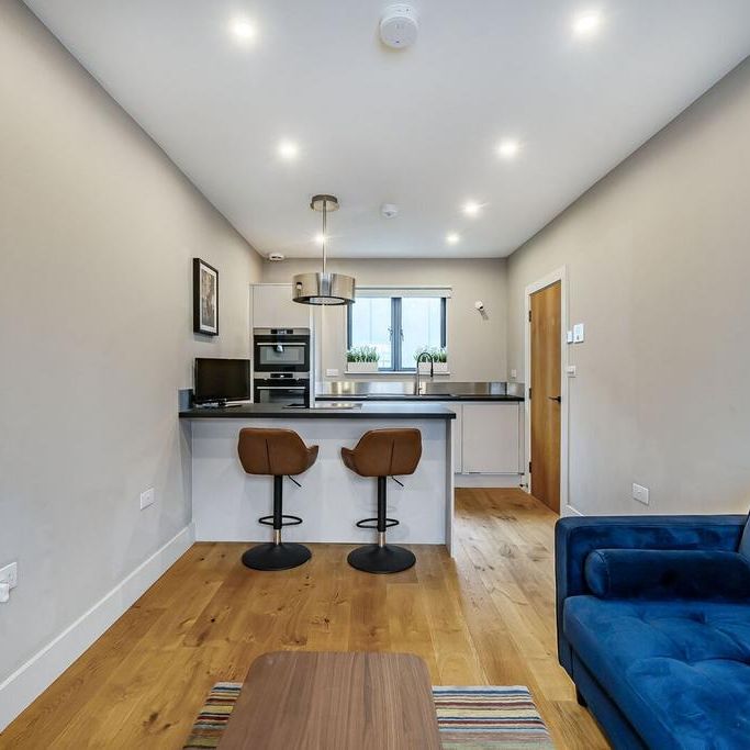 2 bedroom flat to rent - Photo 1