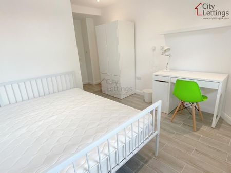 4 bedroom apartment to rent - Photo 5