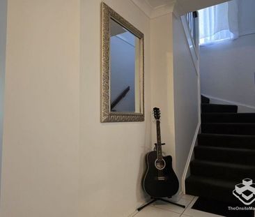 Beautiful Home with NO water bill! - Photo 1