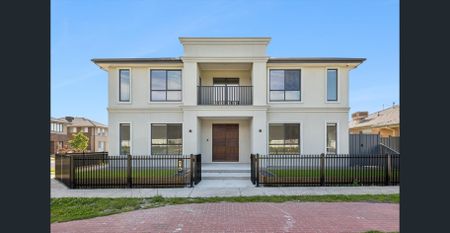 Brand New Luxury Family Home with Exceptional Space - Photo 2