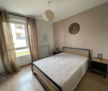 Location Appartement 2 pièces 40m² DECINES CHARPIEU 69150 - Photo 3