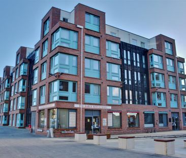 Barge Arm, Gloucester Docks, GL1 - Photo 1