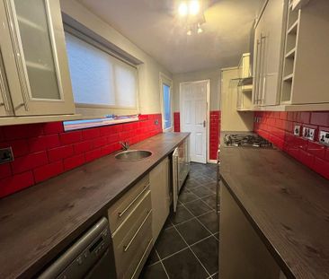 2 bedroom terraced house to rent - Photo 6