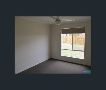 For Lease: Spacious & Contemporary Family Home in Tranquil Bahrs Sc... - Photo 5