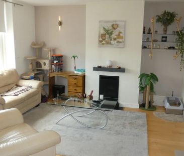 Hatfield Road, ST. ALBANS - Photo 1