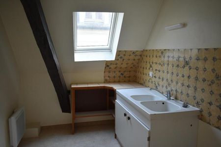 Location Appartement 2 pièces 45m² BRIVE LA GAILLARDE 19100 - Photo 2
