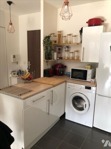 2 pièces- Rue Louis Victor de Broglie - BEZANNES - Photo 3