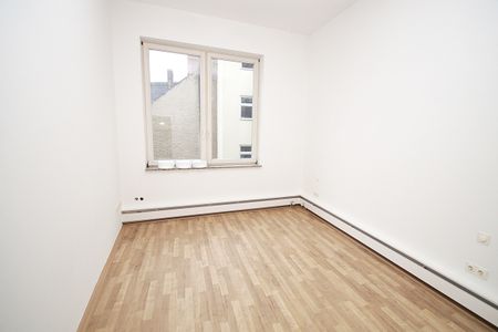 großzügige 3-Zi-Maisonette-Whg mit BALKON direkt am Markt - Foto 4
