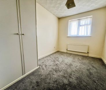 4 bedroom detached house to rent - Photo 5
