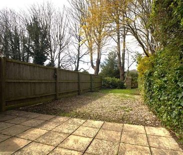 Ashford Road, Swindon, Wiltshire, SN1 - Photo 3