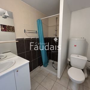 Location Appartement 1 pièce 17m² ST LO 50000 - Photo 2