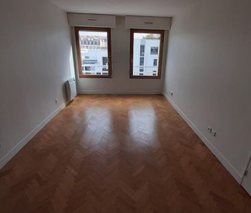 location Appartement T2 DE 46.95m² À PARIS - Photo 6