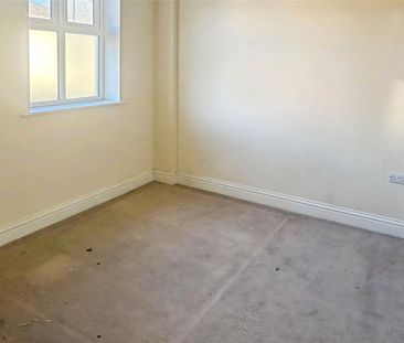 Arthur Street, Aldershot, Hampshire, GU11 1HL - Photo 2