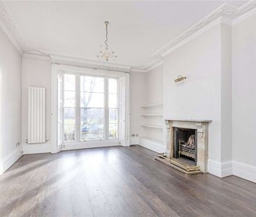 An impressive seven bedroom Grade II listed house on Richmond Green... - Photo 4