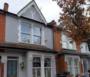 3 bedroom terraced house to rent - Photo 3