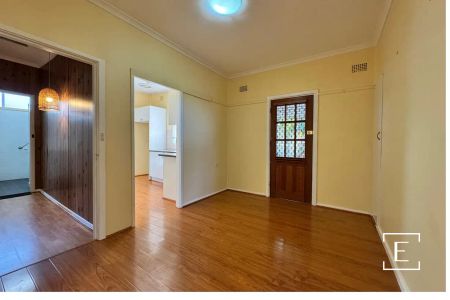 “SPACIOUS 3 BEDROOMS FAMILY HOME!” - Photo 5