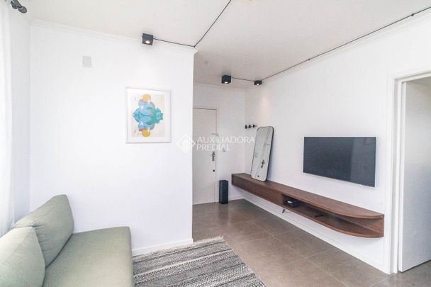 Apartamento com 1 quarto e 42m² para alugar em Cidade Baixa, Porto Alegre. - Photo 1