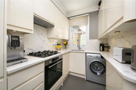 3 bedroom house in Twickenham - Photo 4